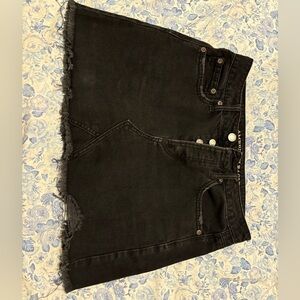 American Eagle Black Denim Mini Skirt ! 🖤